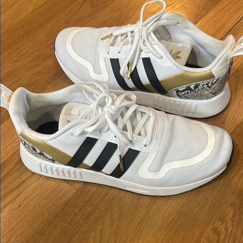 Adidas White and Gold Sneakers